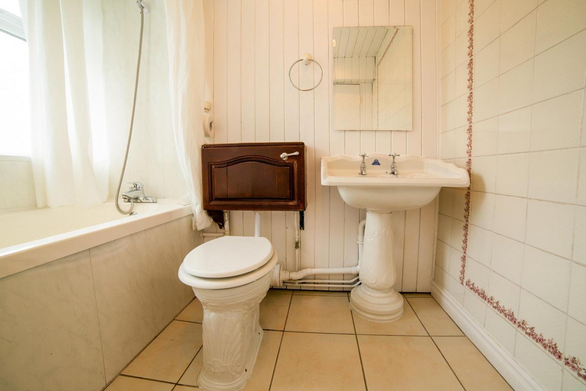 Oyo The Royal Hotel Dunston  エクステリア 写真