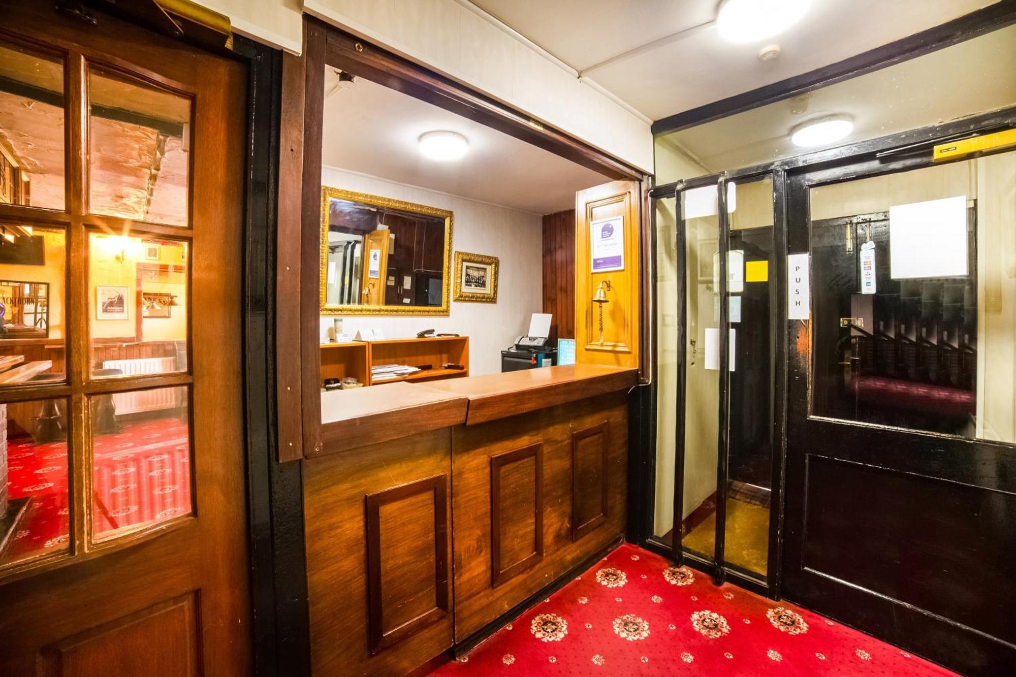 Oyo The Royal Hotel Dunston  エクステリア 写真