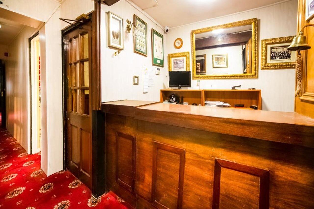 Oyo The Royal Hotel Dunston  エクステリア 写真